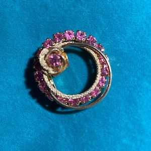 Vintage Pin Rhinestone Brooch